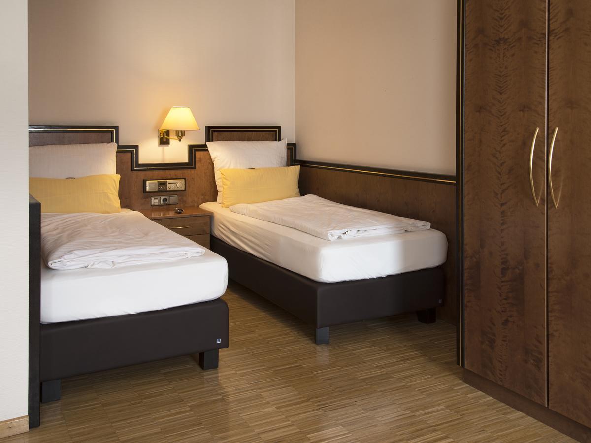 Posthaus Hotel Residenz كرونبرج إم تانوس المظهر الخارجي الصورة