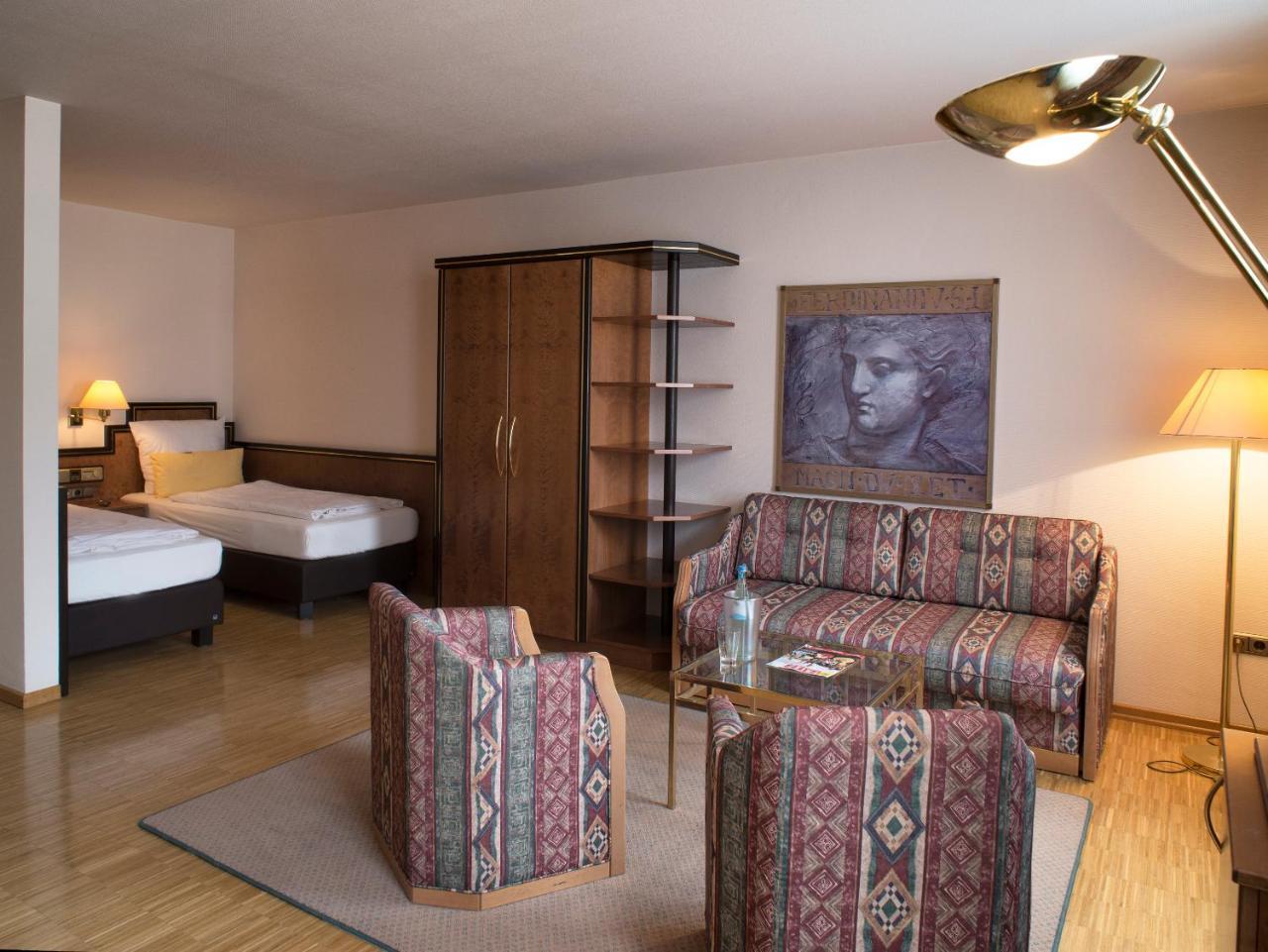 Posthaus Hotel Residenz كرونبرج إم تانوس المظهر الخارجي الصورة